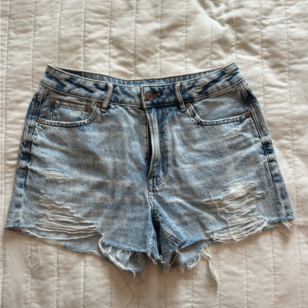 American Eagle Outfitters Light Blue Distressed Jean Shorts